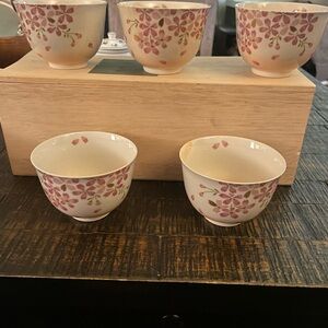 Japanese Floral rice bowl 5 pc set of china